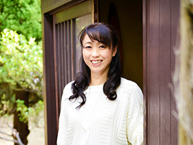 日本熟エロまん遊記　欲求不満の人妻に招かれて　8時間　サンプル画像03